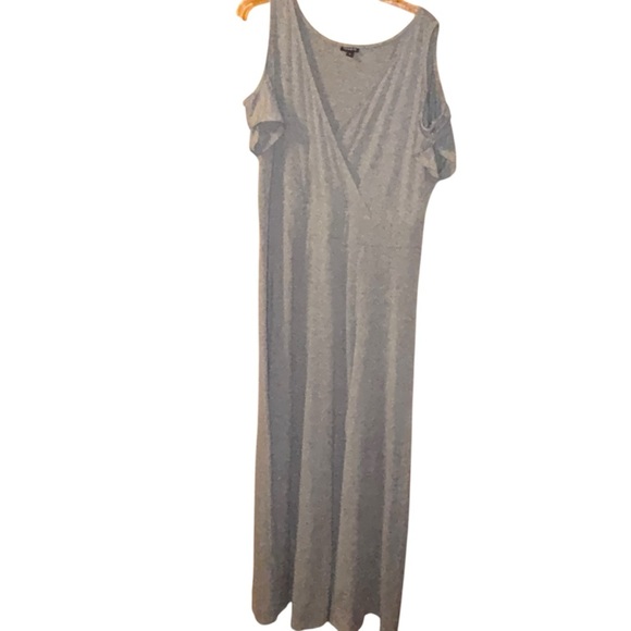 Torrid gray cold shoulder long maxi dress grey plus size 2X XXL - Picture 2 of 6